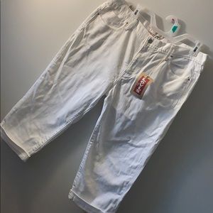 White Midrise Levi Capris